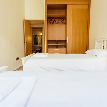 Bright And Central- 2Bd 1Bth- Malhara Sevilla Kültér fotó