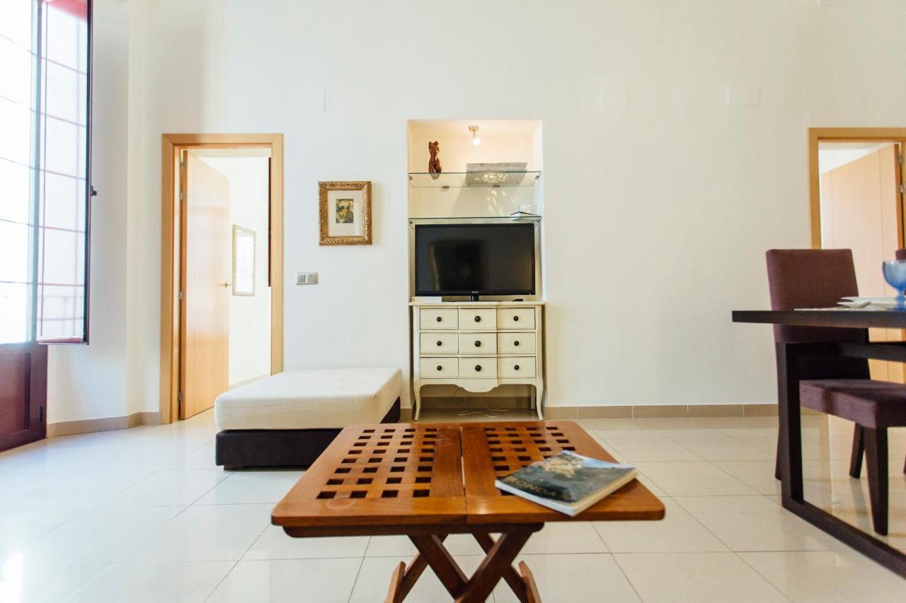 Bright And Central- 2Bd 1Bth- Malhara Sevilla Kültér fotó
