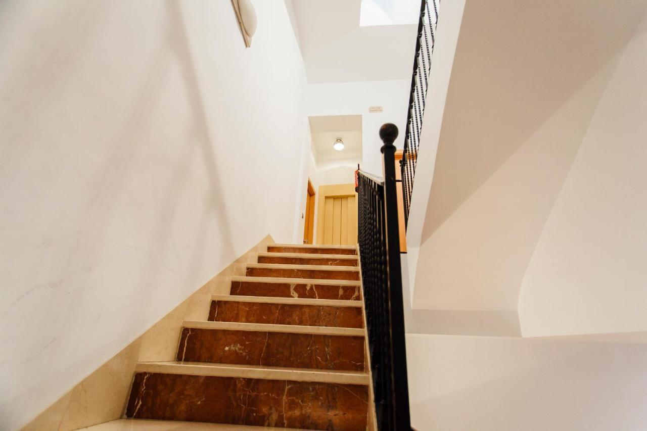 Bright And Central- 2Bd 1Bth- Malhara Sevilla Kültér fotó
