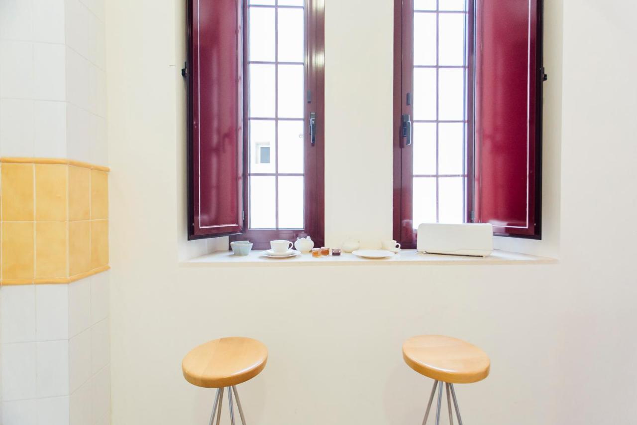 Bright And Central- 2Bd 1Bth- Malhara Sevilla Kültér fotó